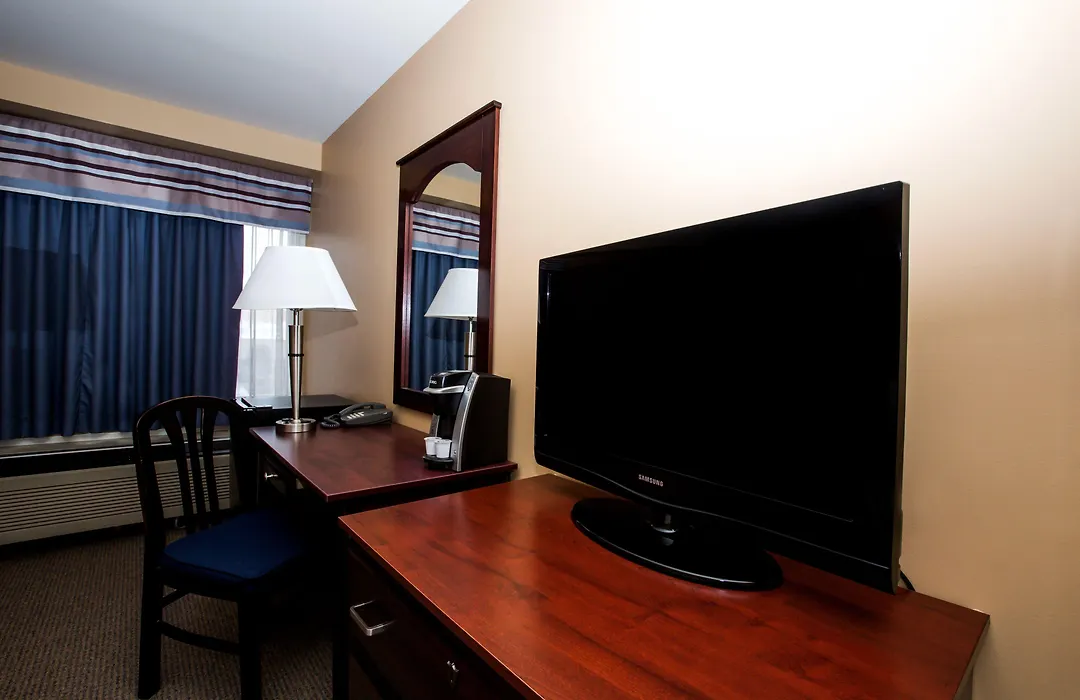 Repotel Henri IV Quebec-1